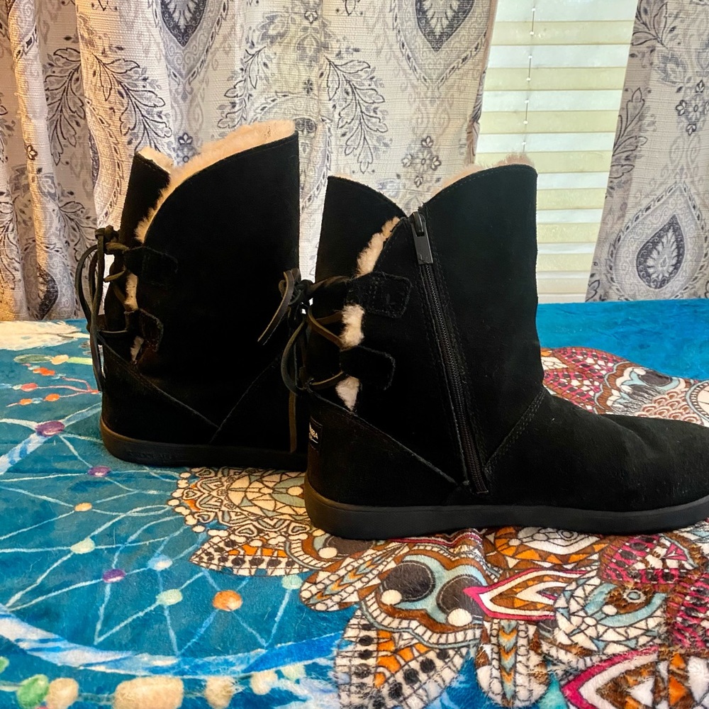 Koolaburra by Uggs